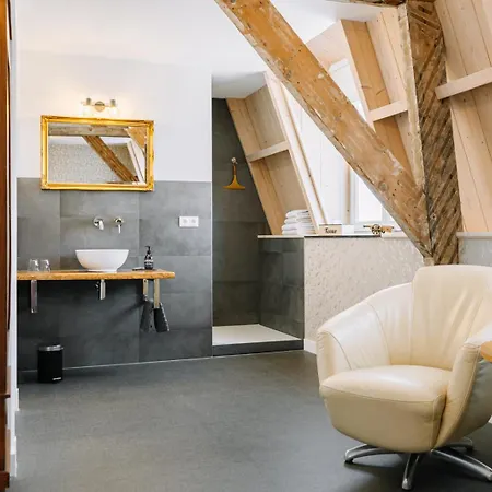 Brasserie Villare Bed & Breakfast Wijlre